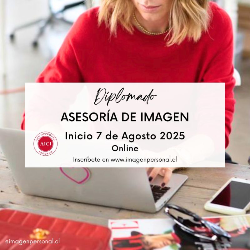 Mujer usando un computador portátil en un entorno moderno, promocionando el Diplomado en Asesoría de Imagen online con inicio el 7 de agosto de 2025. Formación certificada por AICI Global, ofrecida por imagenpersonal.cl.
